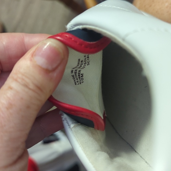 Michael kors white sneakers size 10 - Picture 5 of 5